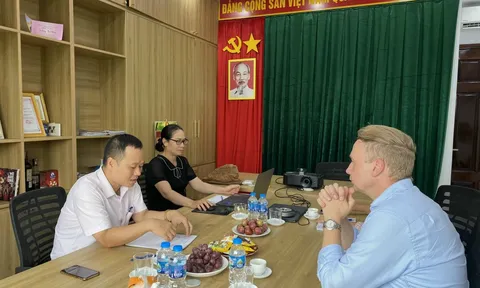 Hiệp hội Đầu tư xây dựng - dịch vụ nông lâm nghiệp Việt Nam: tiếp đón và làm việc với ông Klaus Nissen, Giám đốc Hiệp hội Dansk Maskinhandlerforening của Đan Mạch
