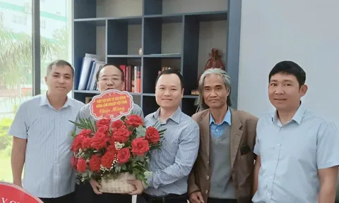 Ra mắt Chi bộ Viện Kinh tế xã hội Việt Nam và Thế giới